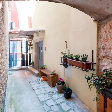 Apartment Old Town Garden Studio Rovinj